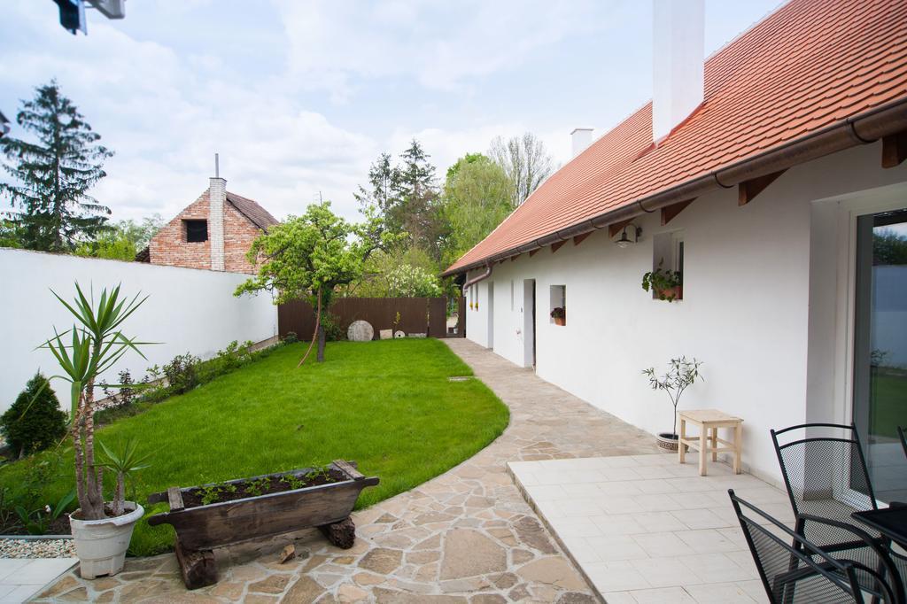 Slovacka Chalupa Strážnice Exterior foto